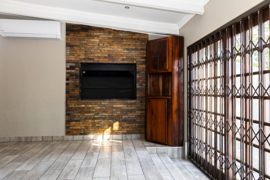 To Let 4 Bedroom Property for Rent in Ifafi North West